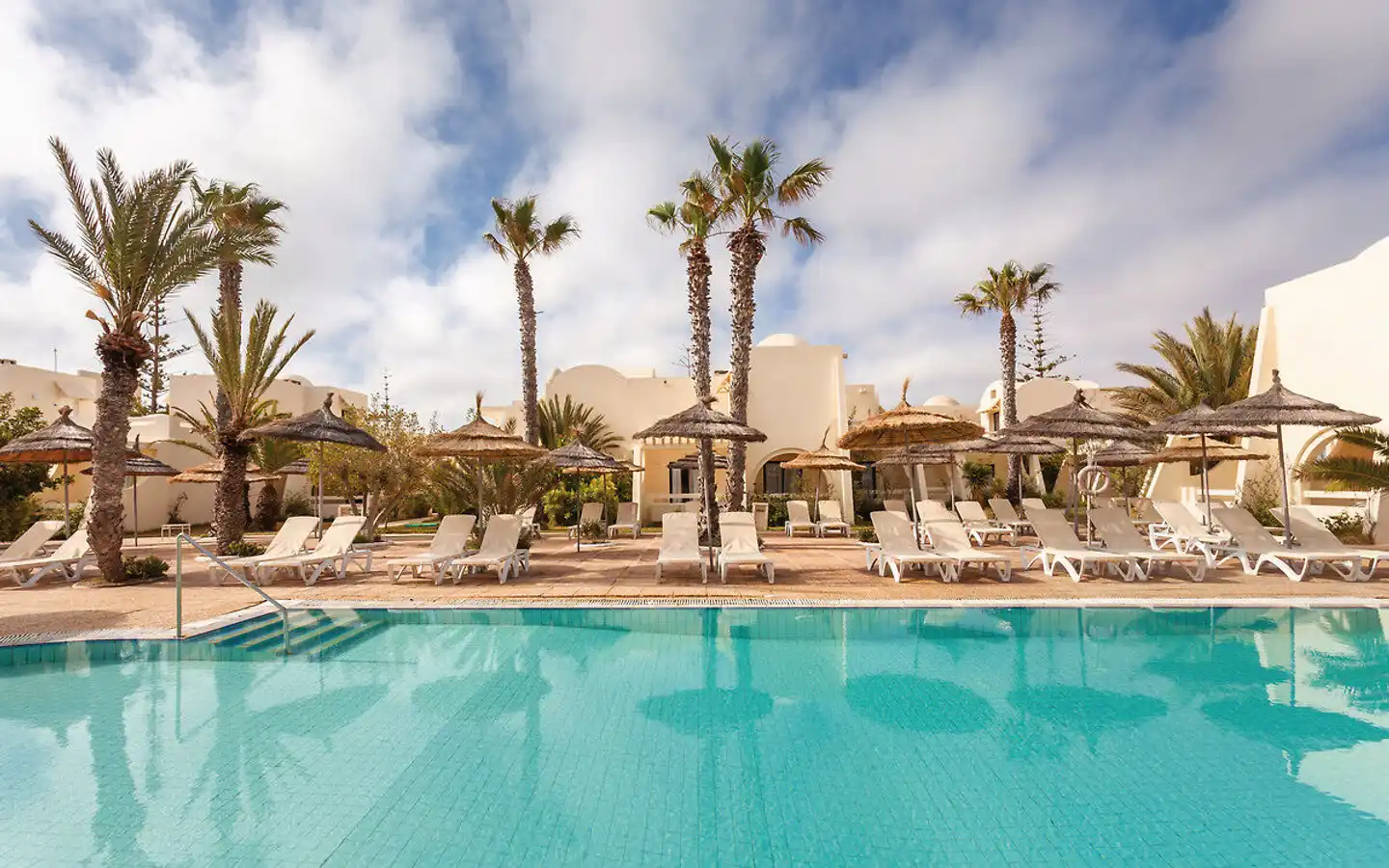 Cesar Thalasso Pool
