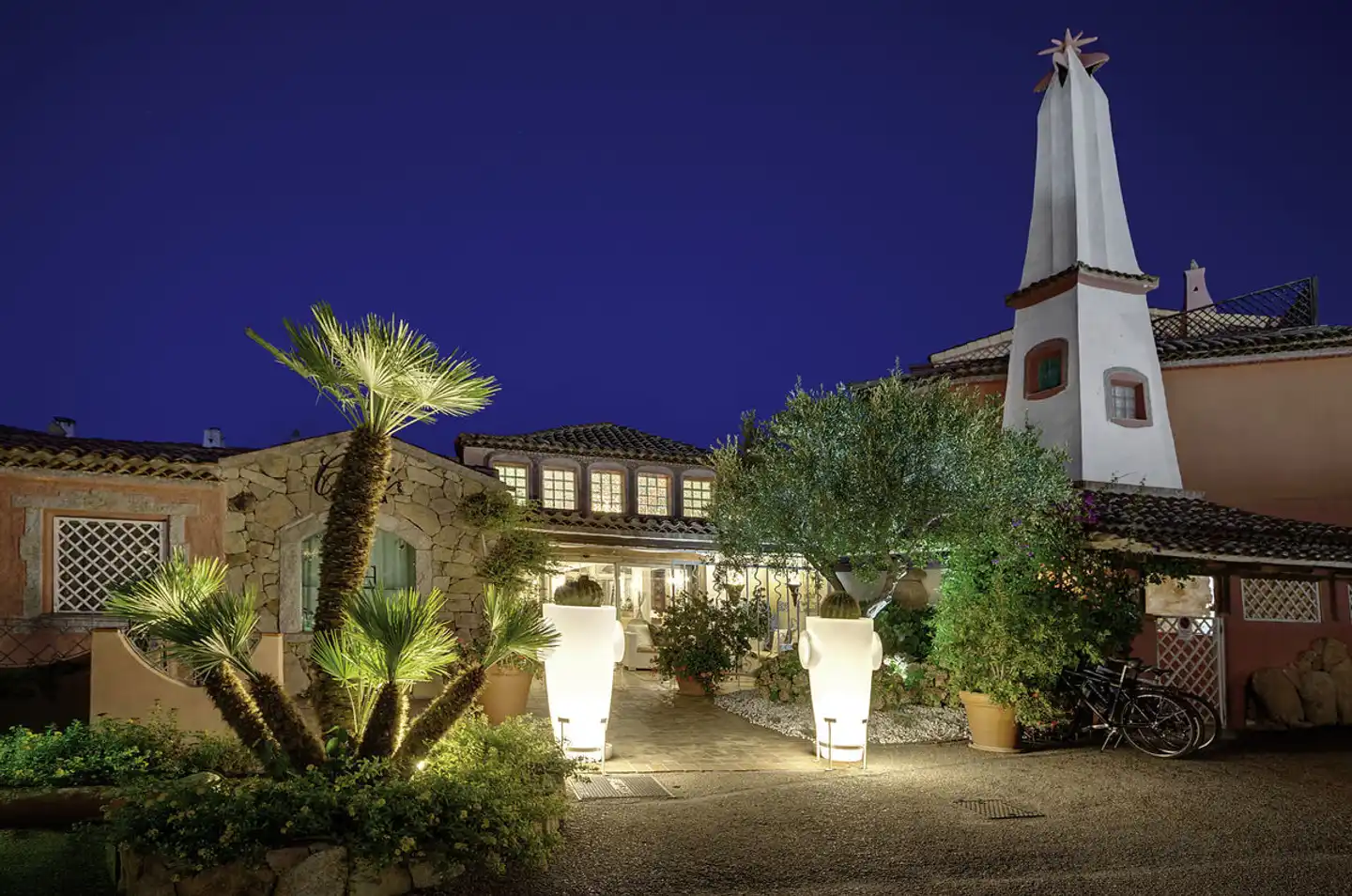 Grand Hotel in Porto Cervo Aussenansicht