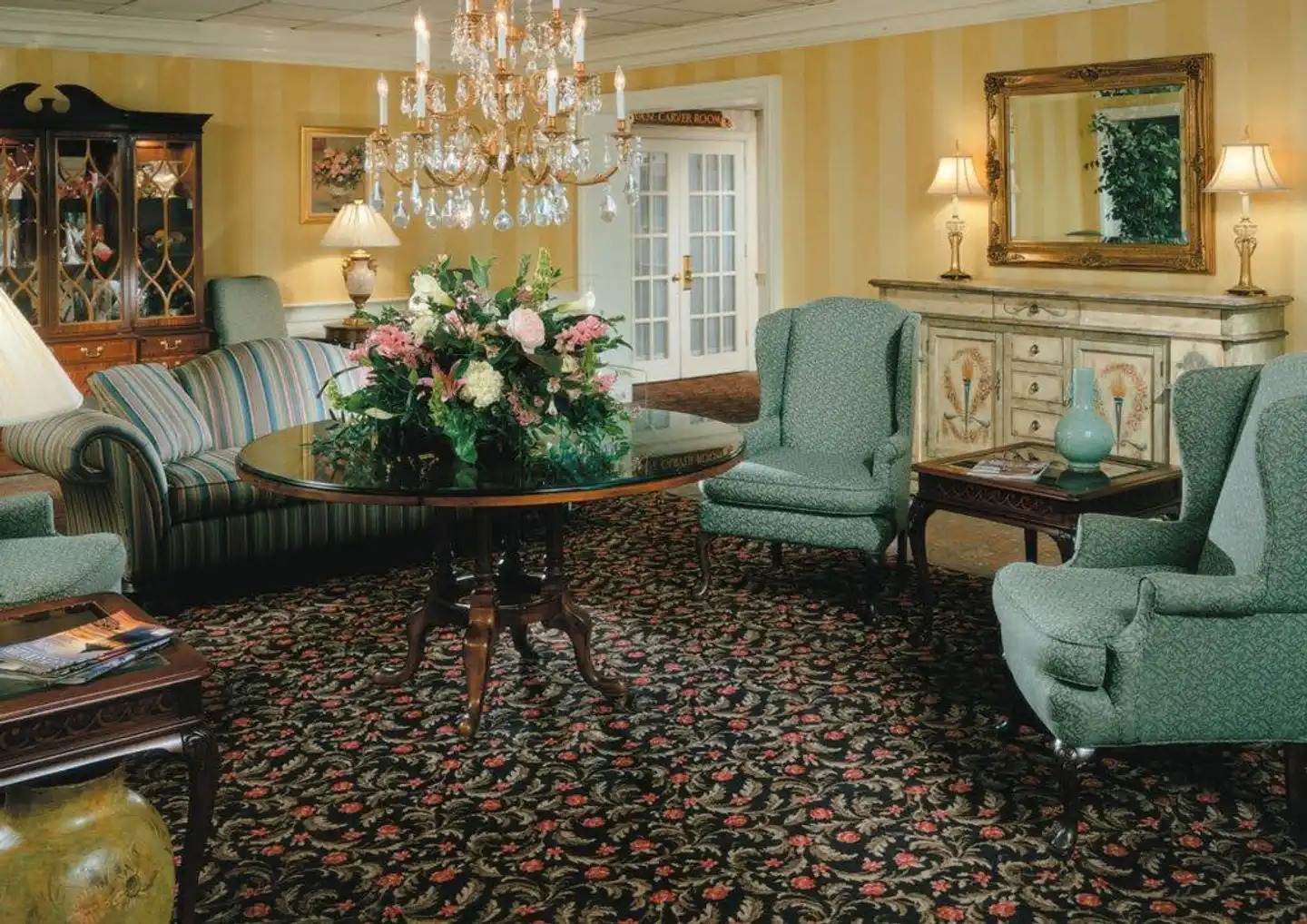 John Carver Inn & Spa Lobby