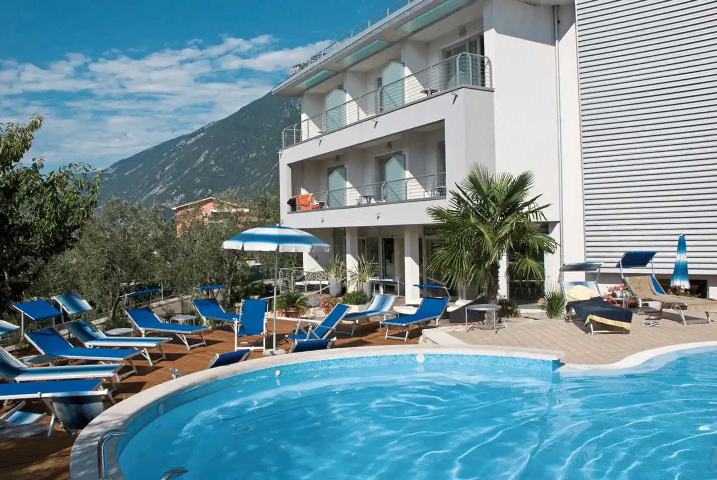 Campagnola Pool