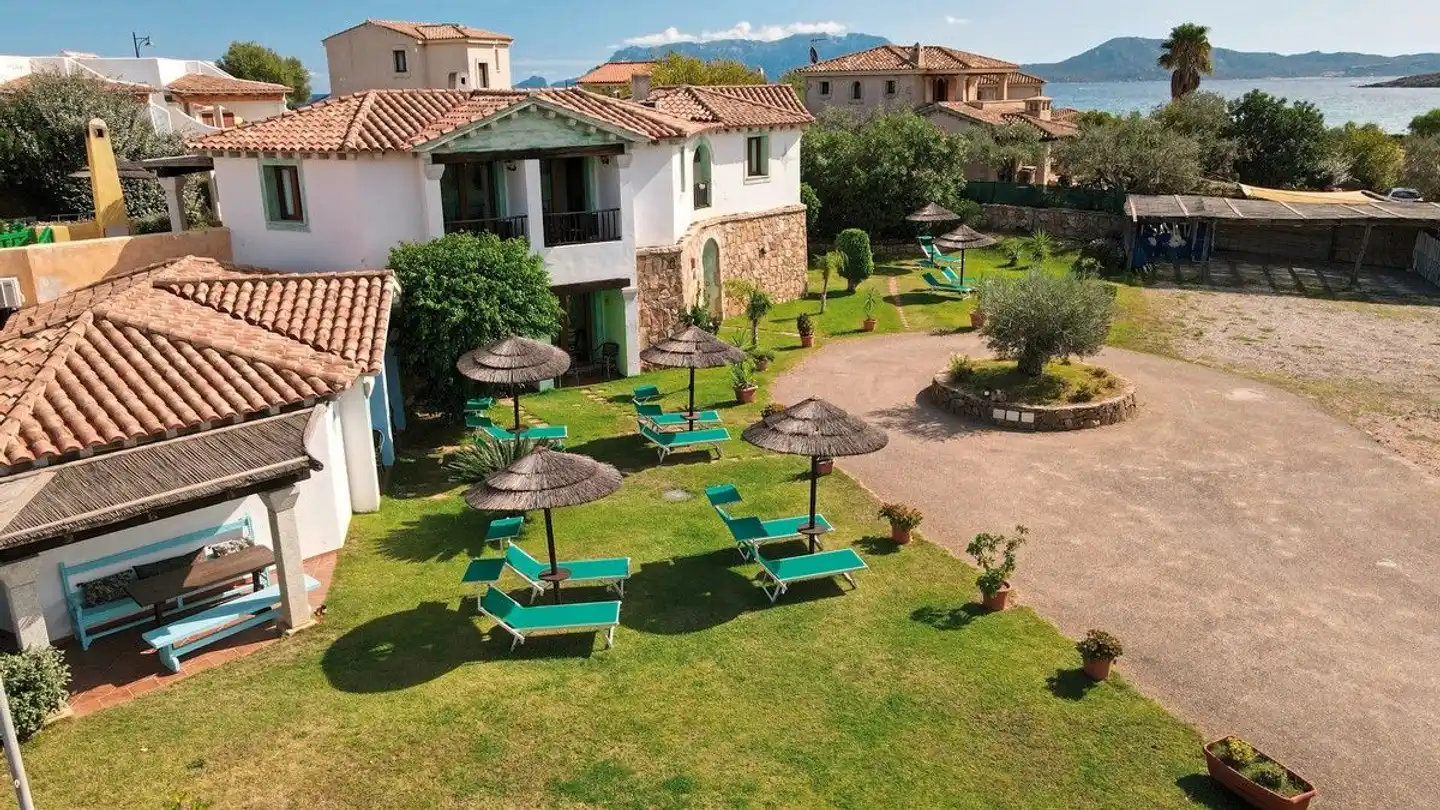Stefania Boutique Hotel by the Beach Garten