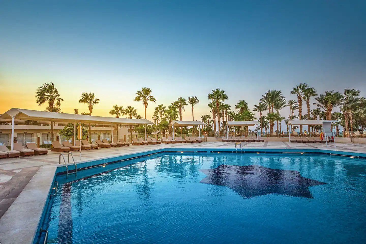 Meraki Resort Pool
