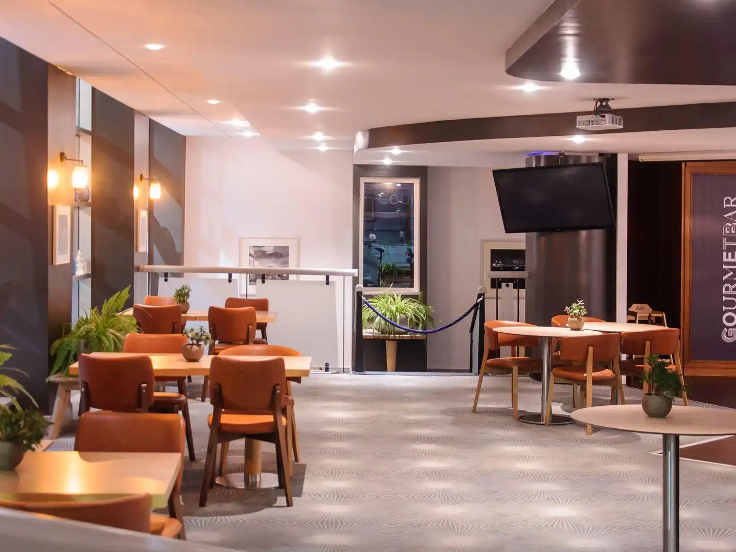 Novotel Glasgow Centre Hotel Lobby