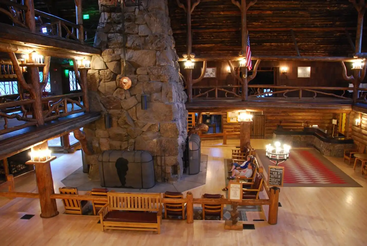 Old Faithful Inn Bar