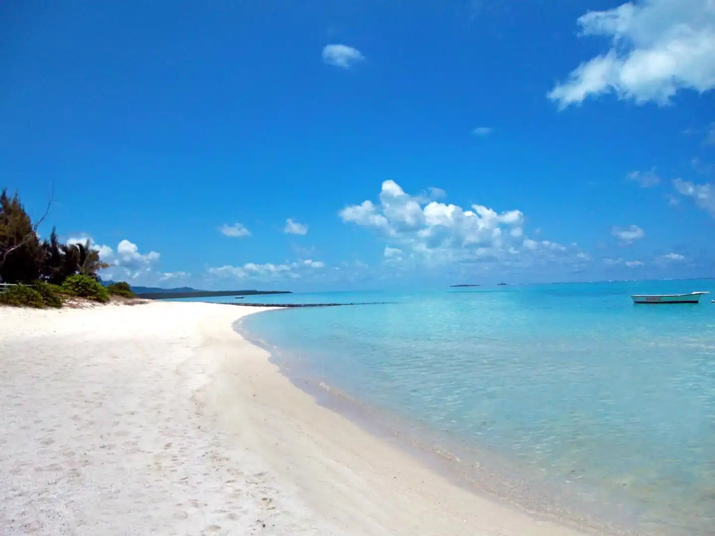 Astroea Beach Strand