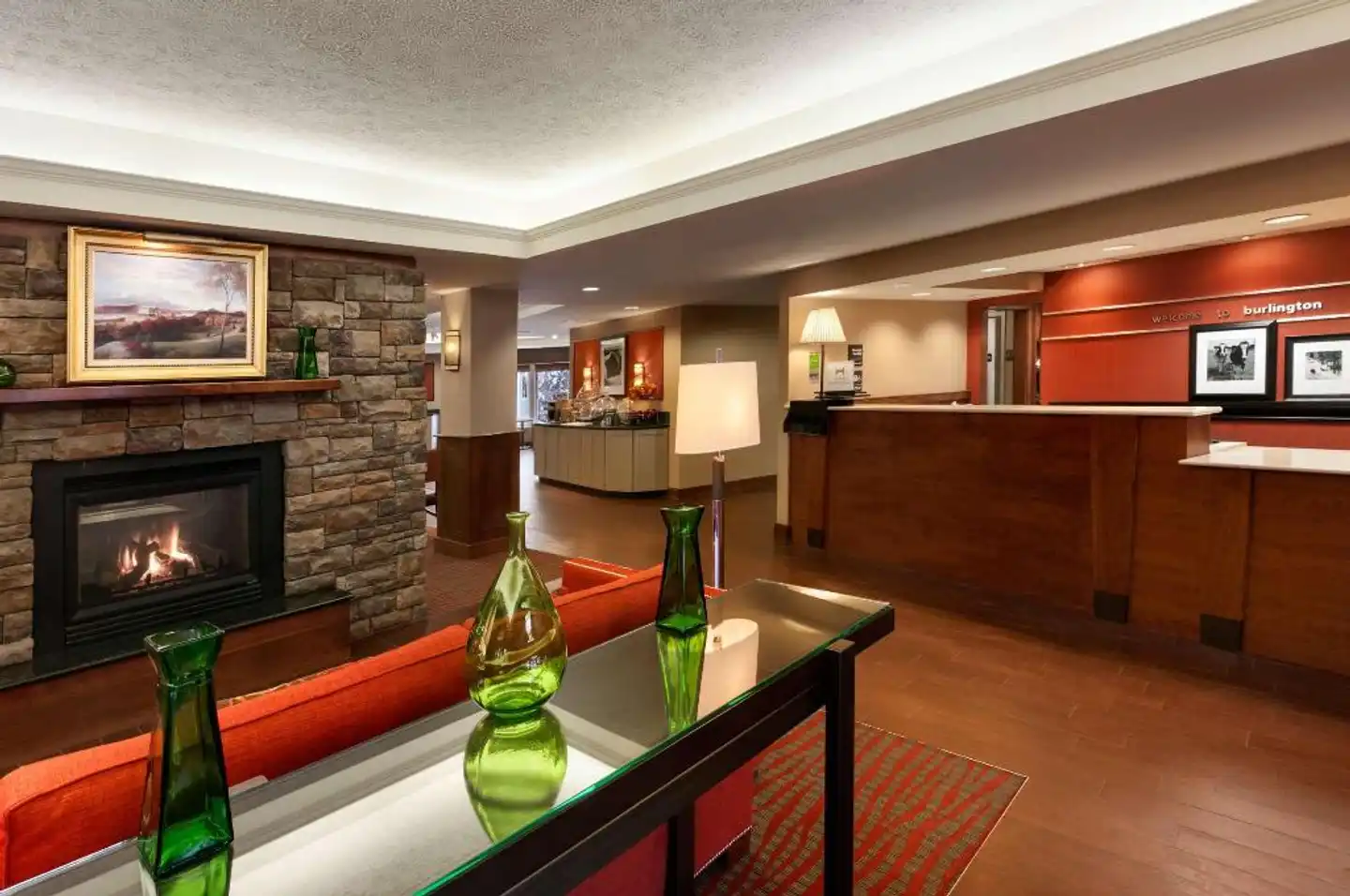 Hampton Inn Colchester Lobby