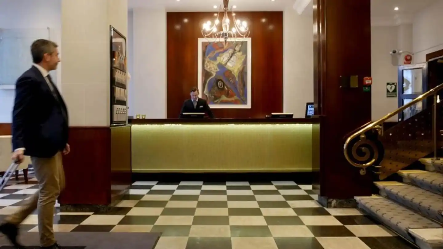 Elite Hotel Savoy Lobby