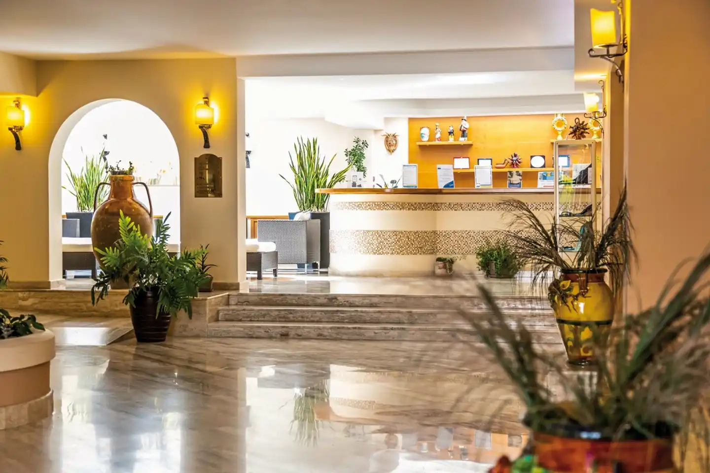 Hotel Tropis Lobby