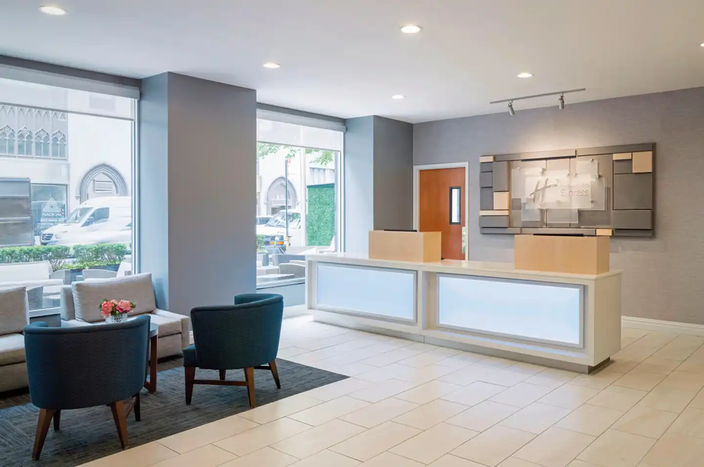 Holiday Inn Express New York City - Chelsea Lobby