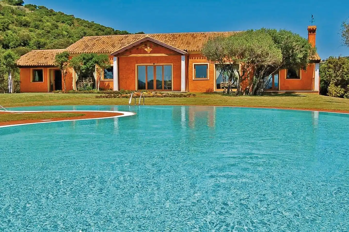 Aldiola Country Resort Pool