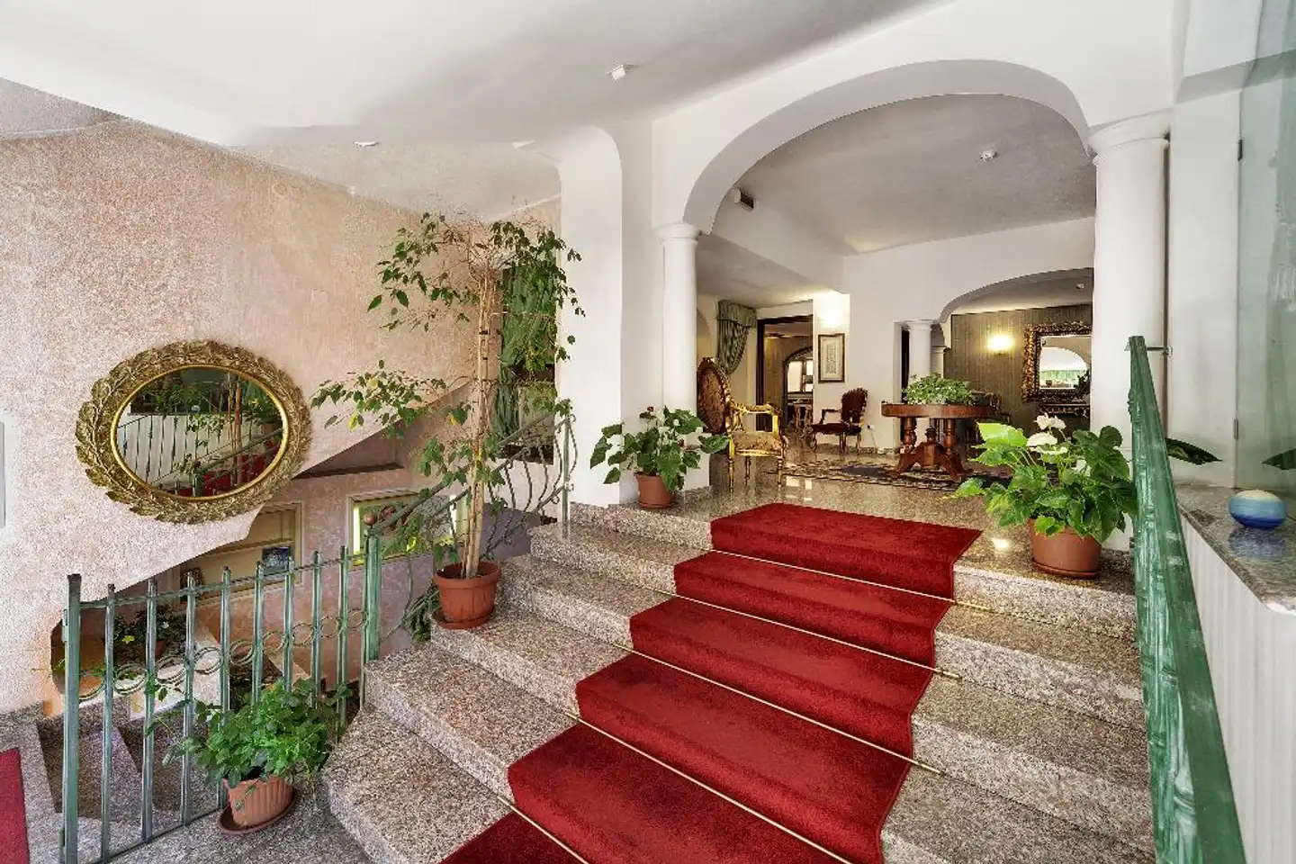 Colonna Palace Hotel Mediterraneo Lobby