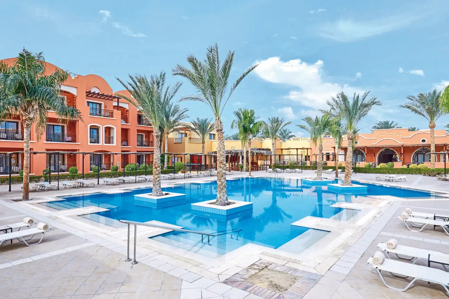 Jaz Dar El Madina Pool