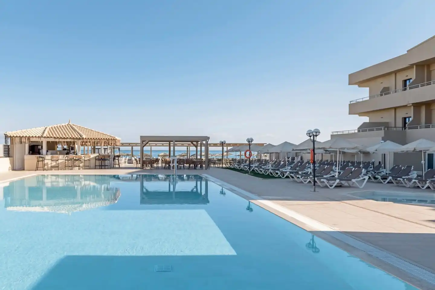 Neptuno Beach Pool