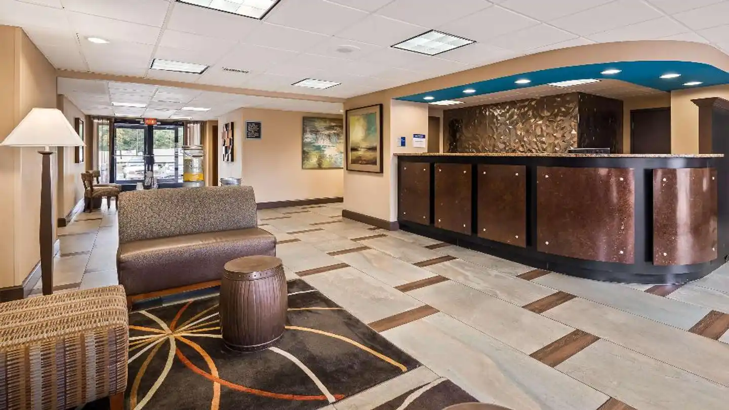 Best Western Executive Inn Richmond Lobby