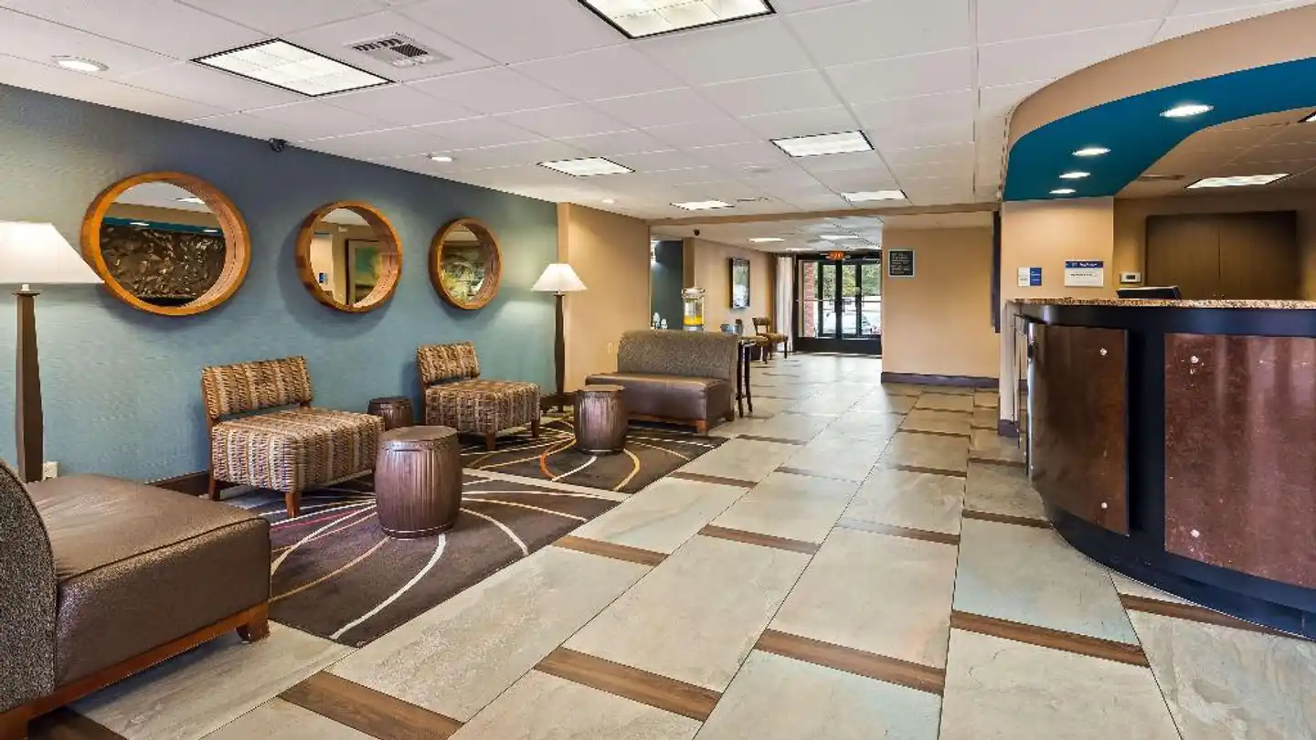 Best Western Executive Inn Richmond Lobby
