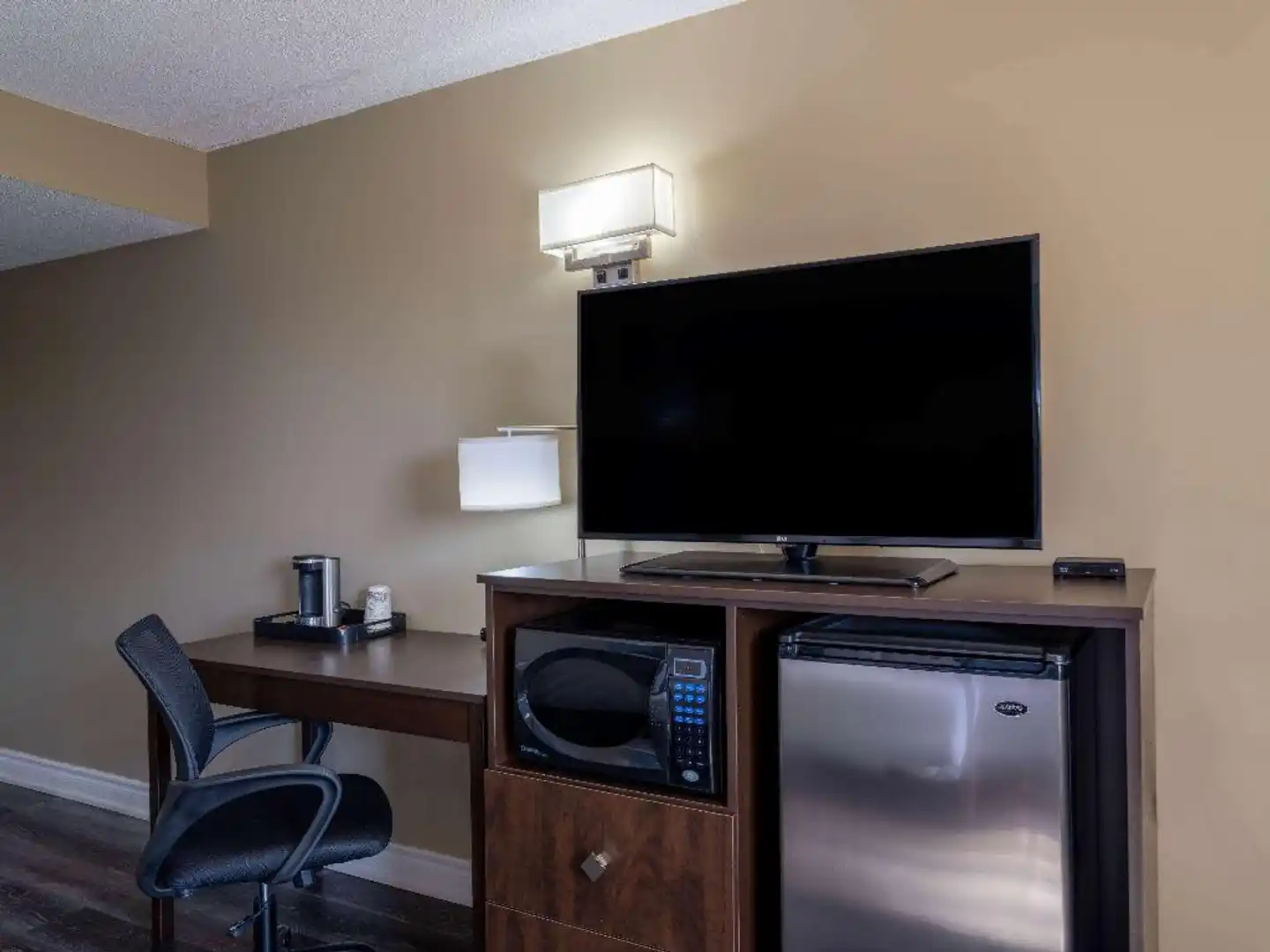 Super 8 by Wyndham Toronto East ON Wohnbeispiel