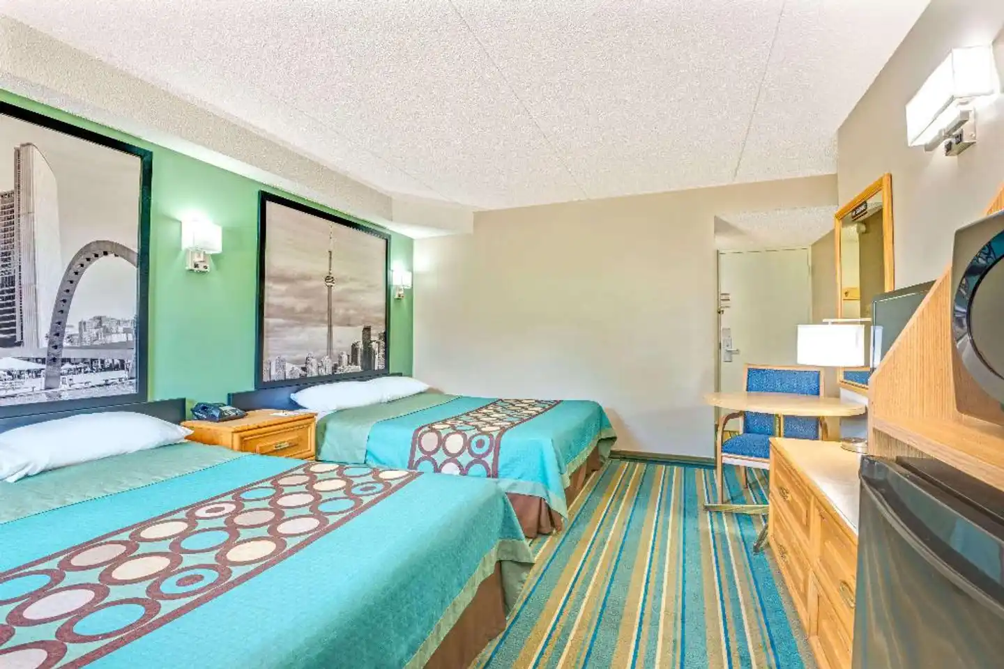 Super 8 by Wyndham Toronto East ON Wohnbeispiel