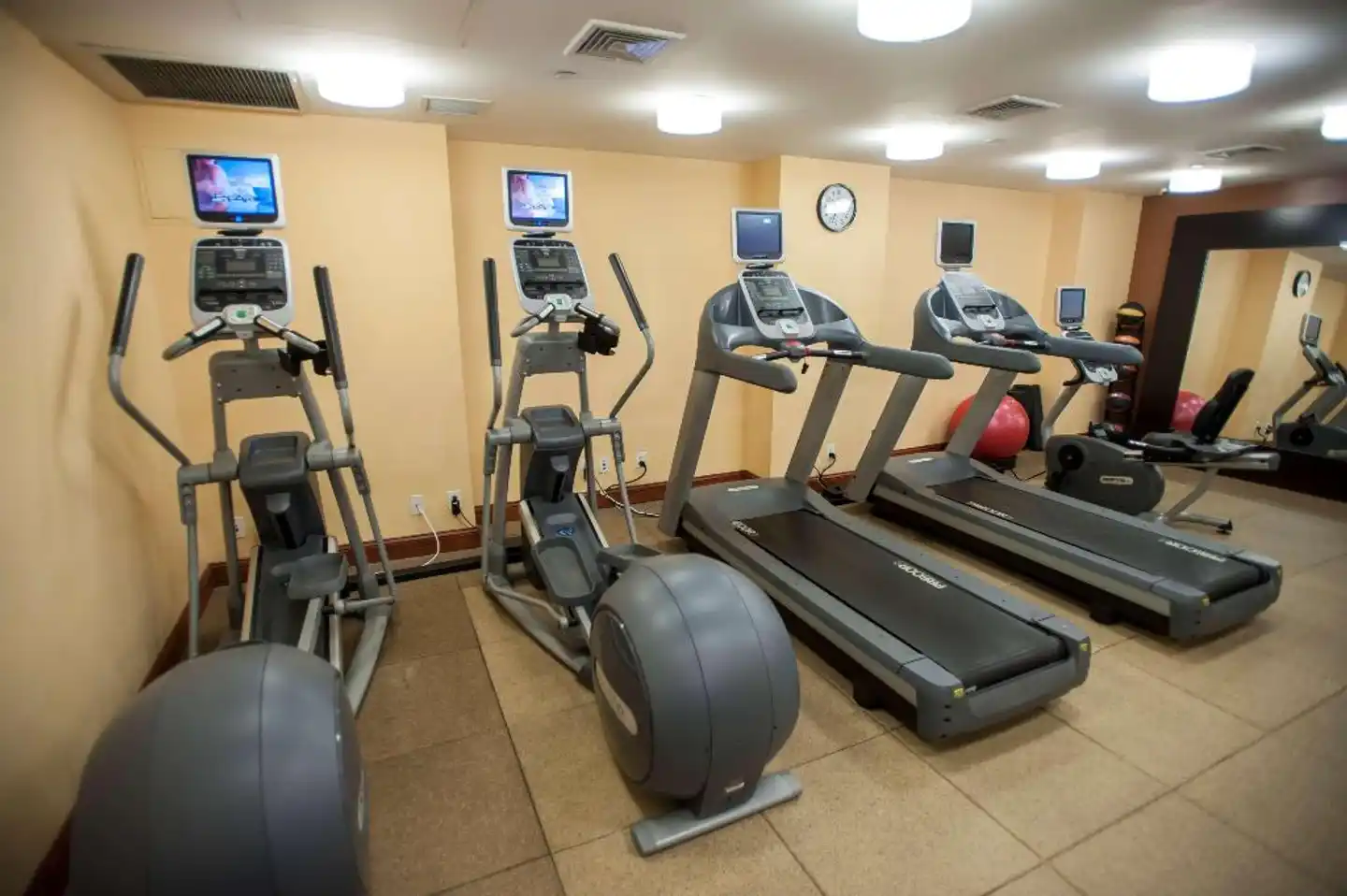DoubleTree by Hilton Hotel New York City - Chelsea Sport und Entertainment