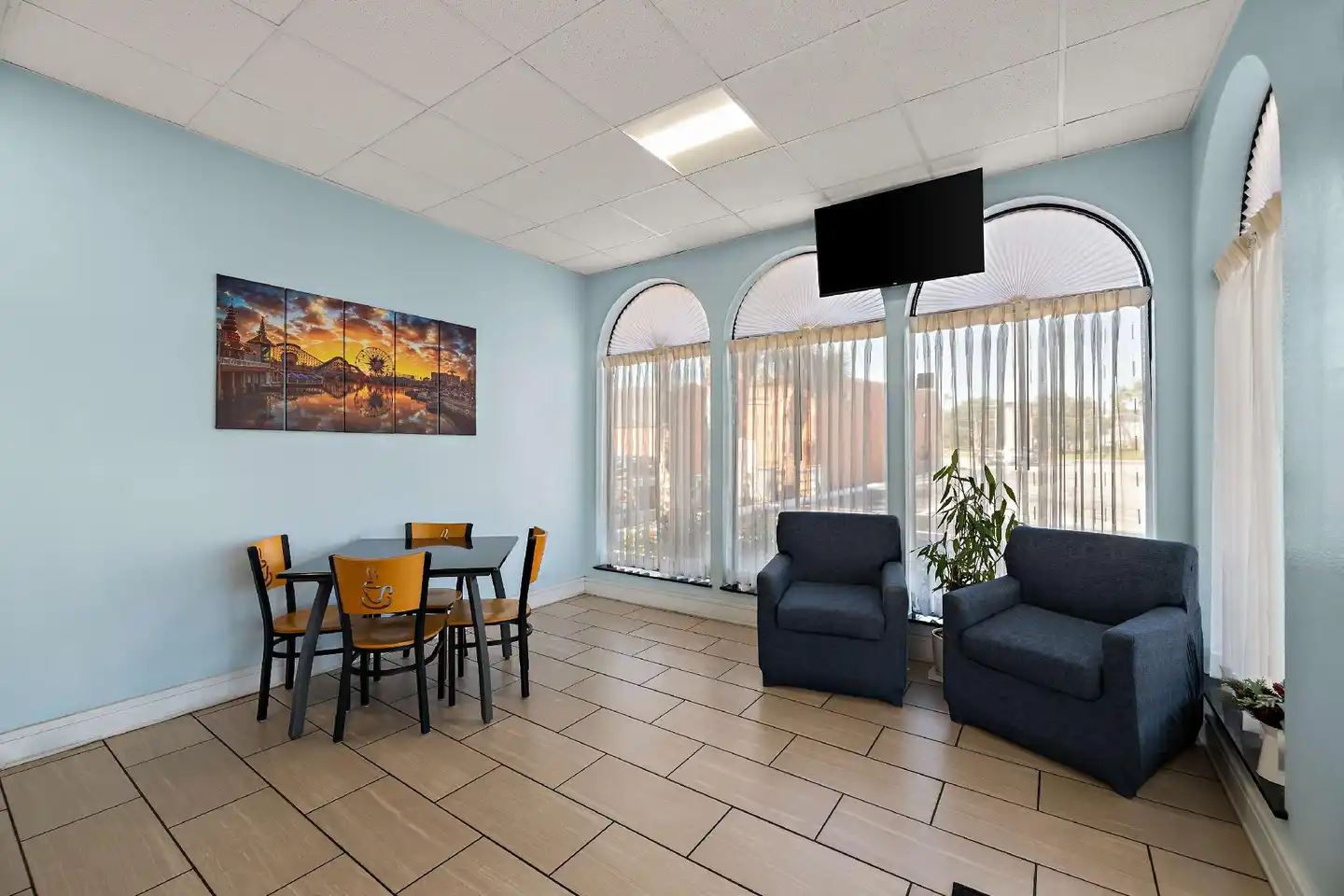 Days Inn Clermont Theme Park West Bar