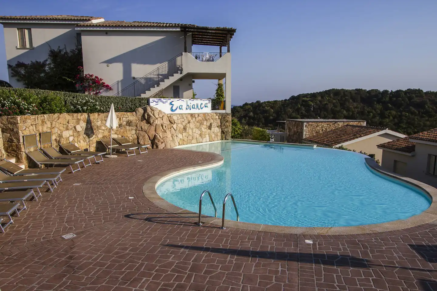Residence Ea Bianca Pool