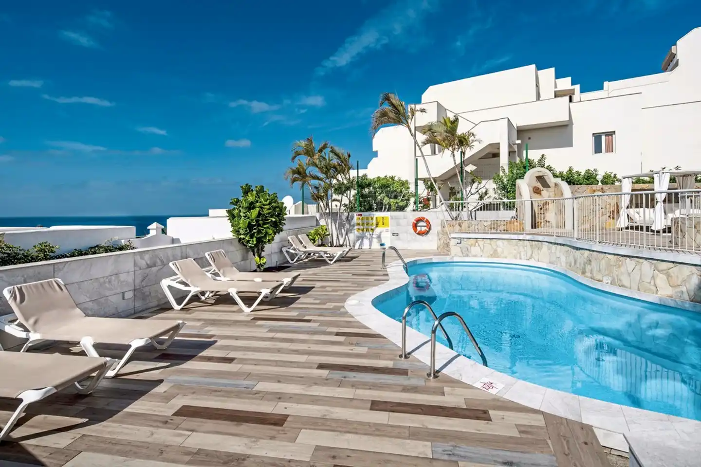 Garden & Sea Boutique Lodging by LIVVO Pool