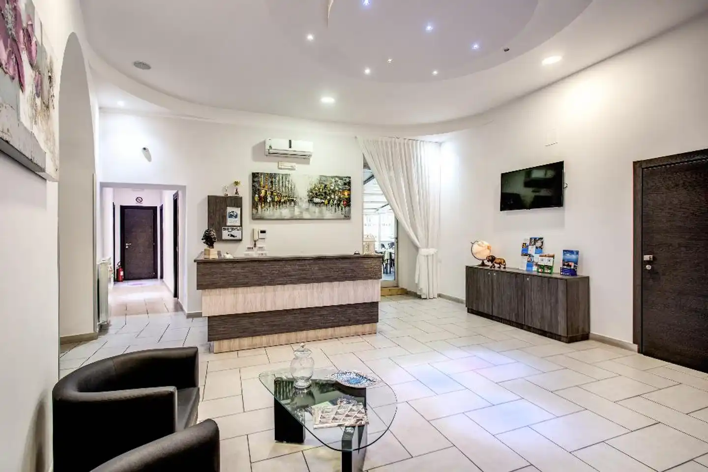 Napoli Suite Lobby