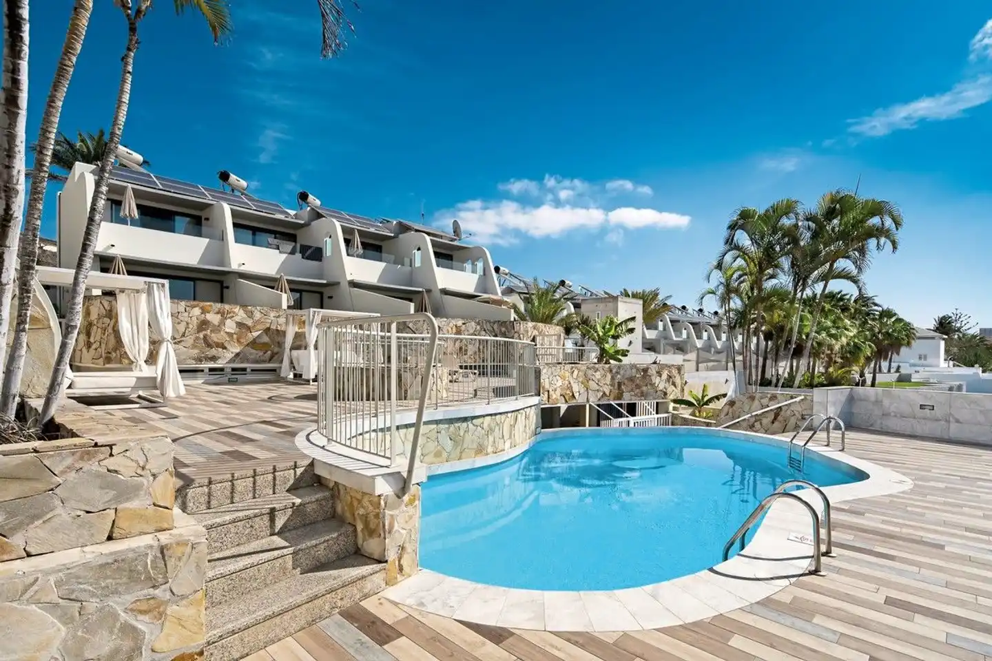 Garden & Sea Boutique Lodging by LIVVO Pool
