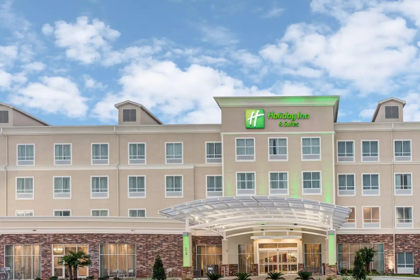 Holiday Inn & Suites Lafayette North Aussenansicht