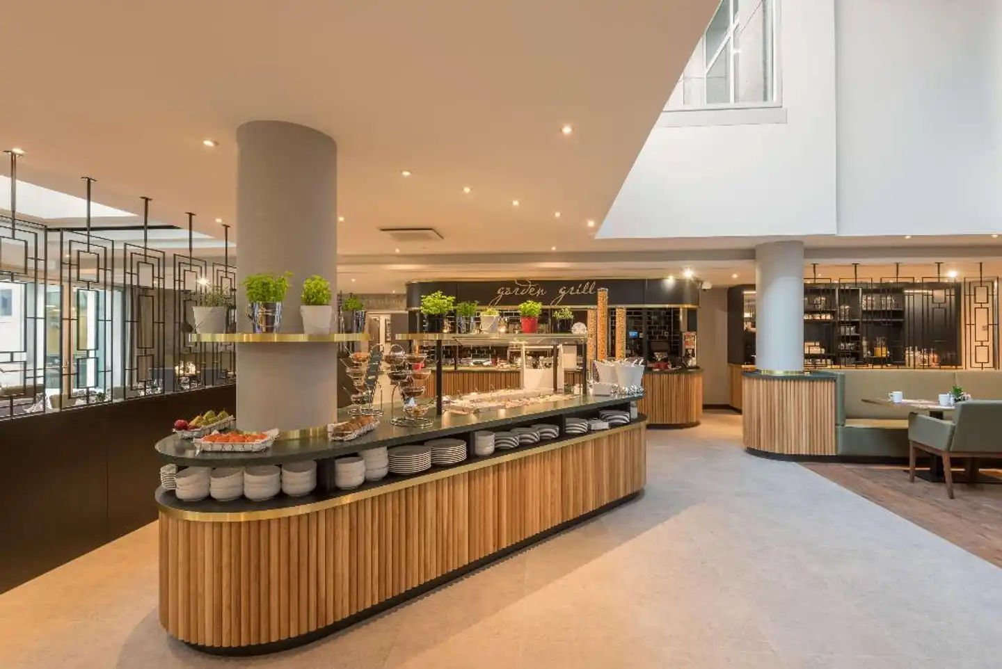 Hilton Garden Inn Frankfurt City Centre Bar