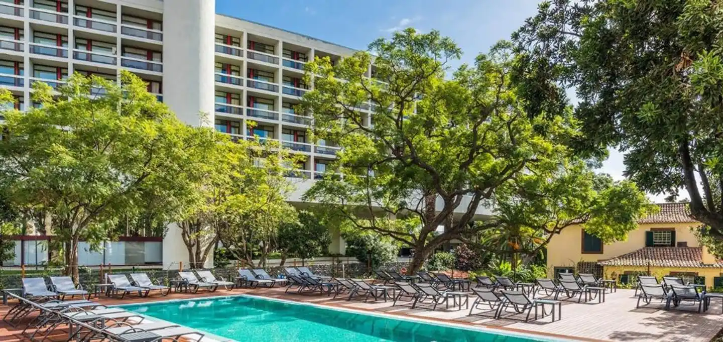 Pestana Casino Studios Pool