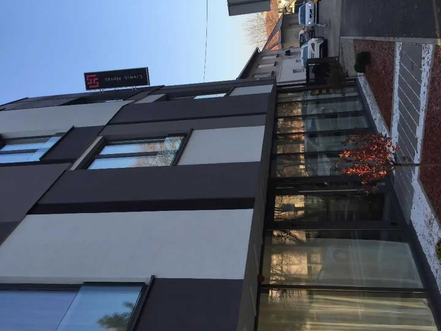 Livris Hotel Aussenansicht
