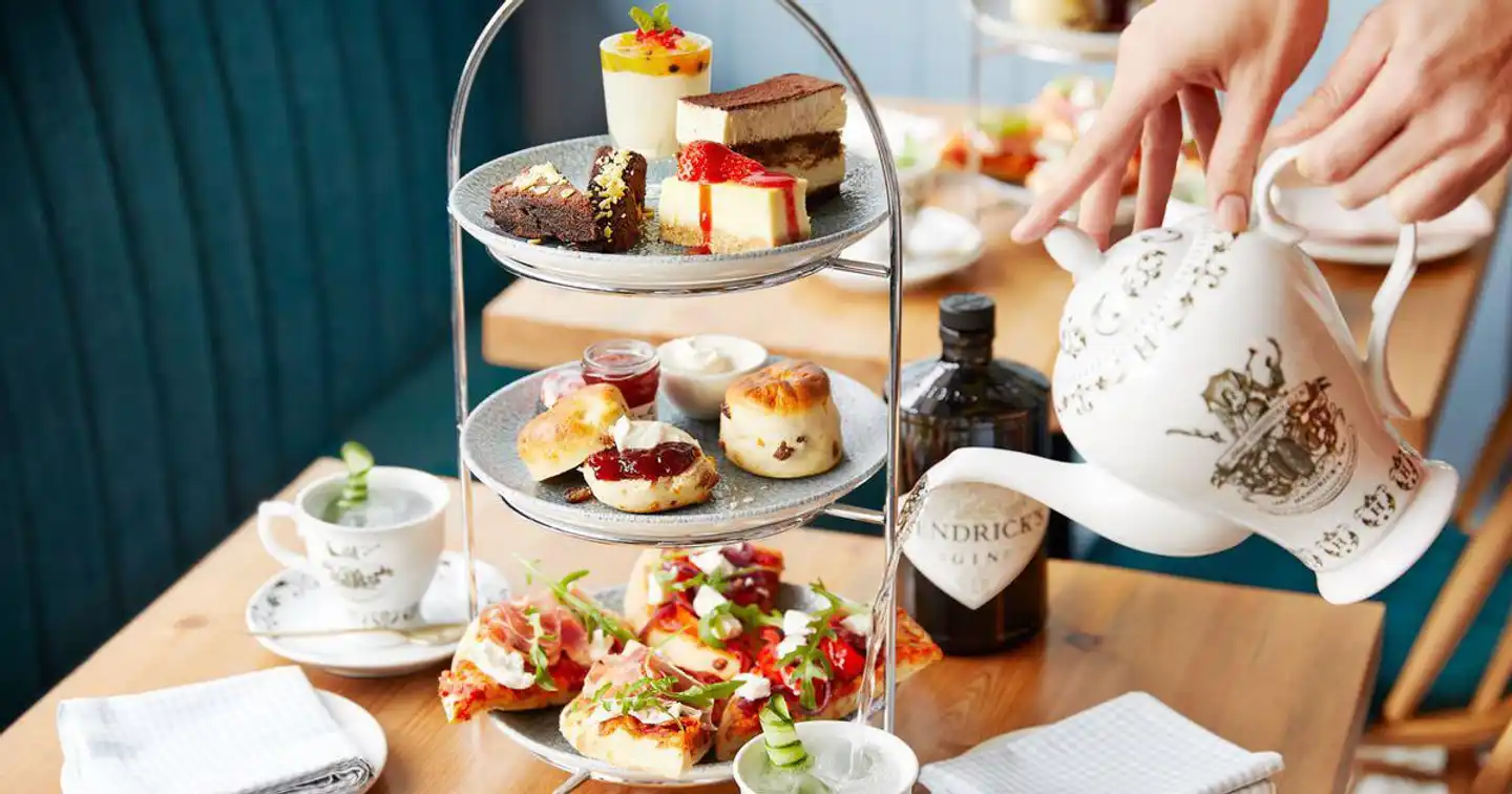 THE STRAND HOTEL Restaurant