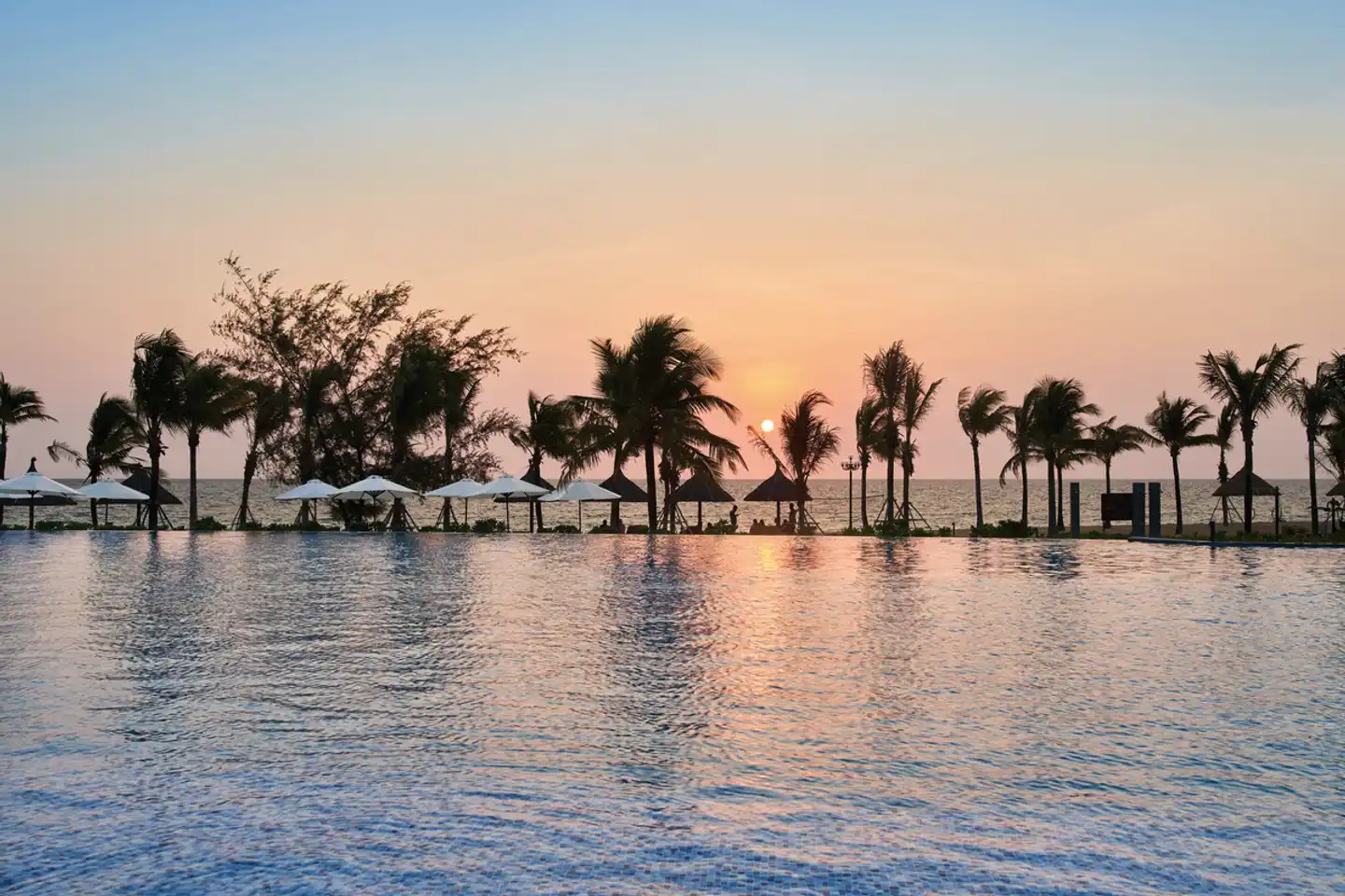 Mövenpick Resort Waverly Phu Quoc Pool