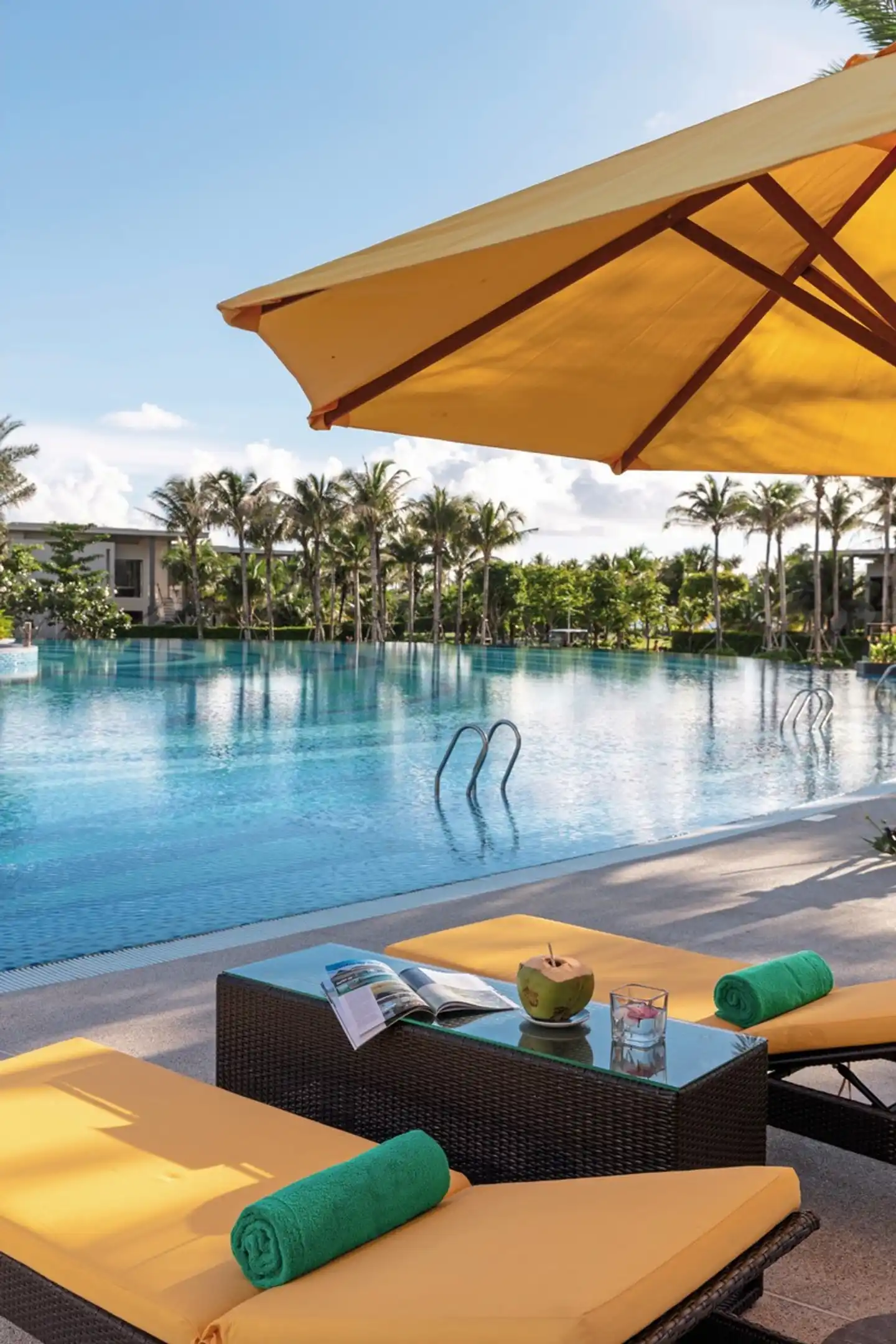 Pullman Phu Quoc Beach Resort Pool