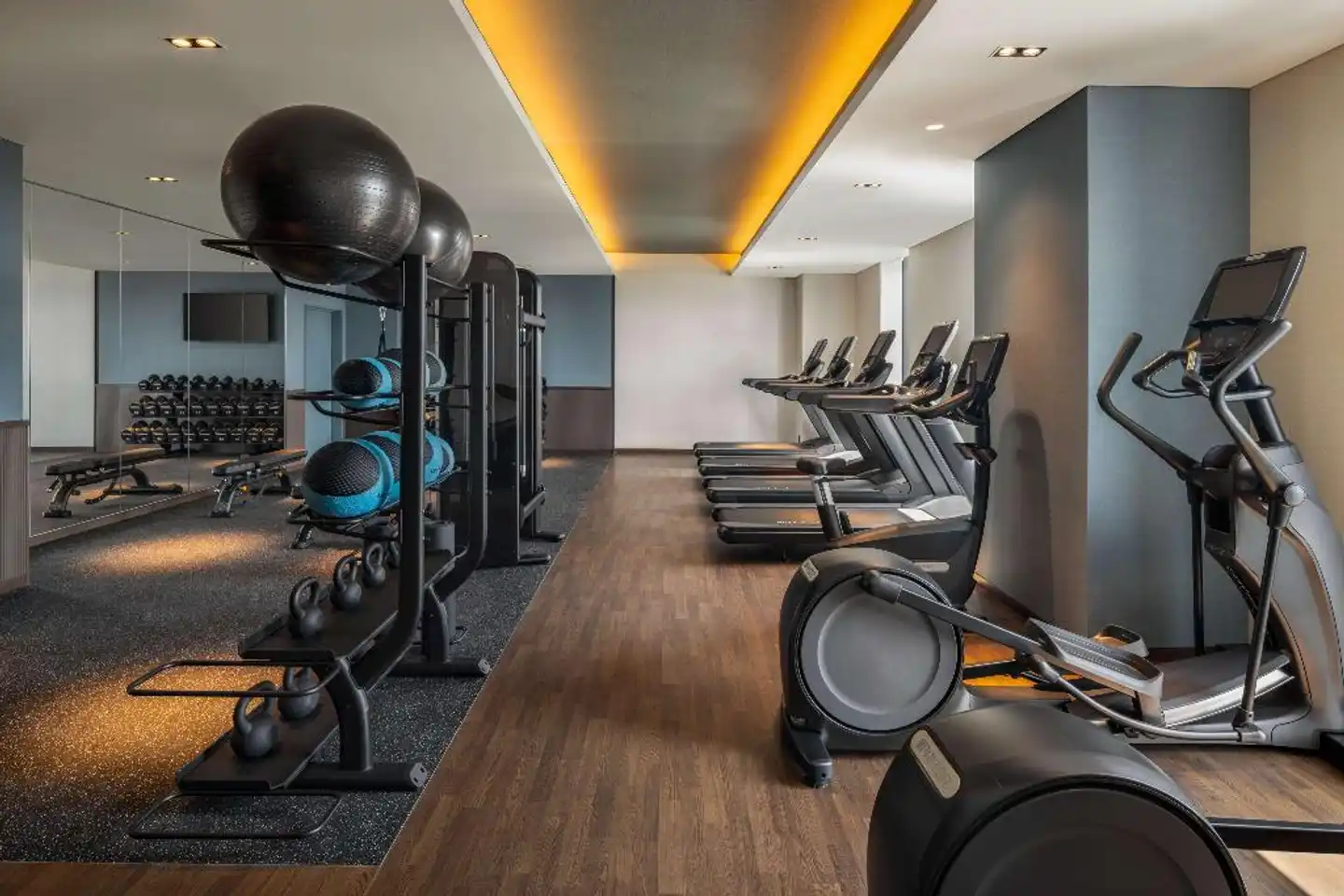 Doubletree By Hilton Osaka Castle Sport und Entertainment