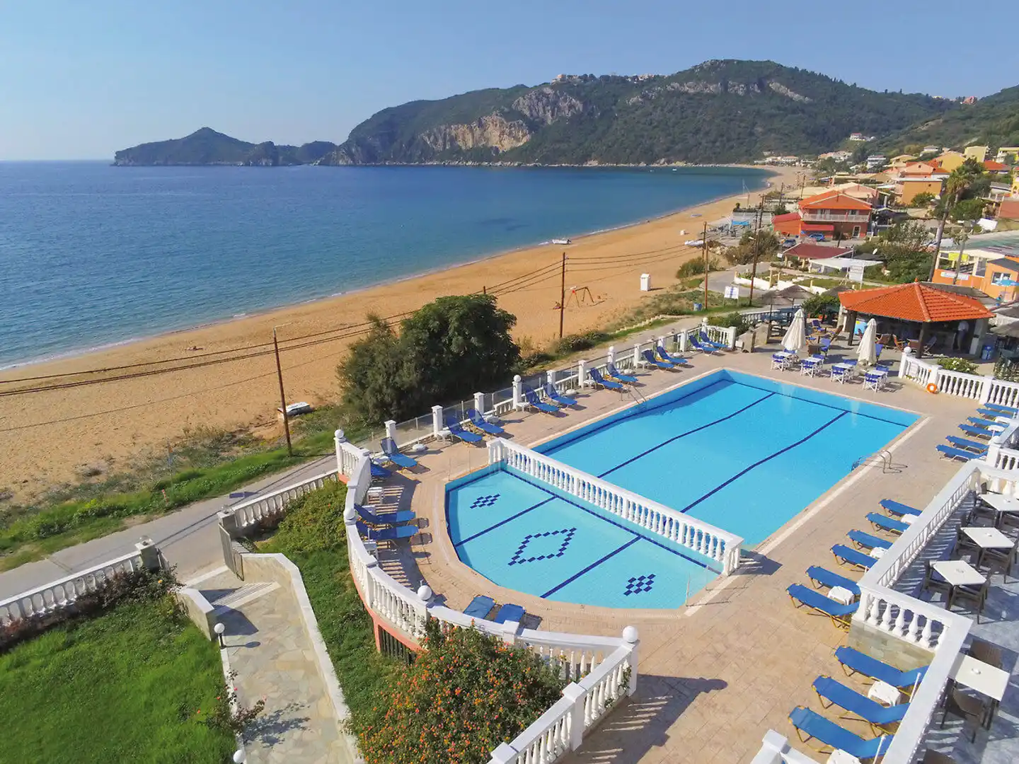 Belle Helene Pool