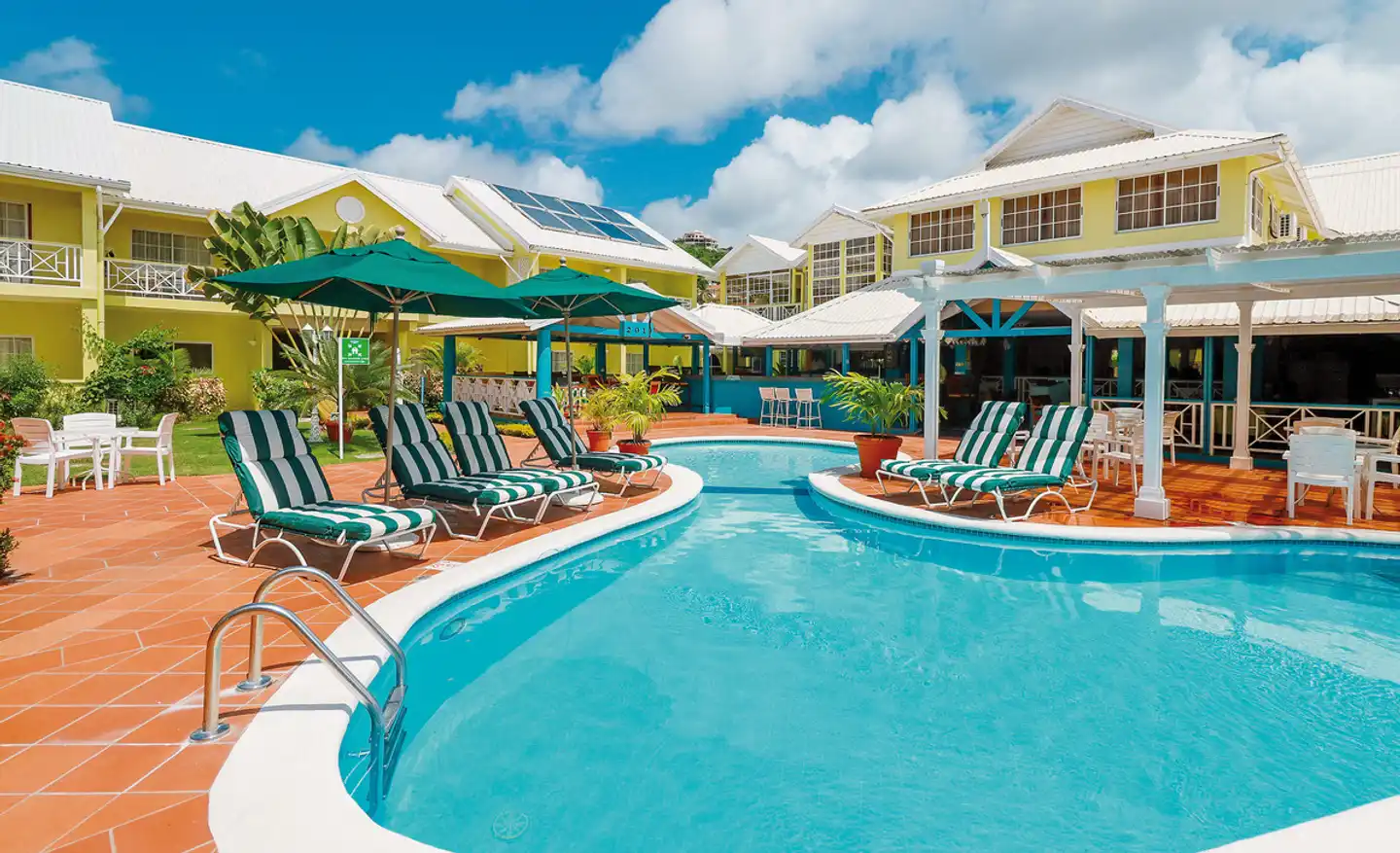 Bay Gardens Hotel Pool