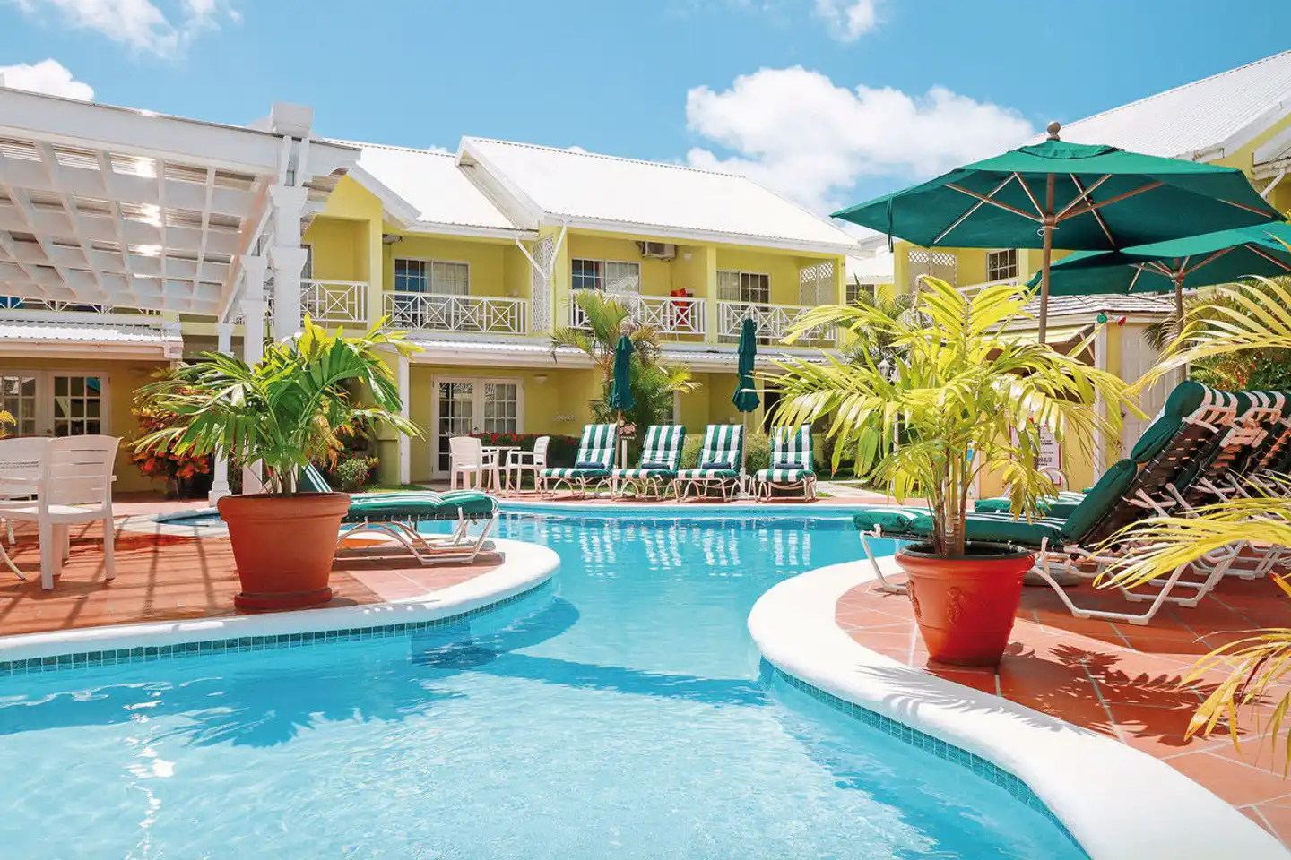 Bay Gardens Hotel Pool