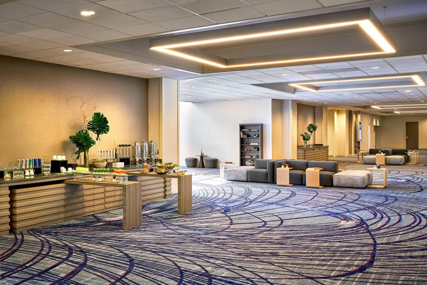 Los Angeles Airport Marriott Lobby