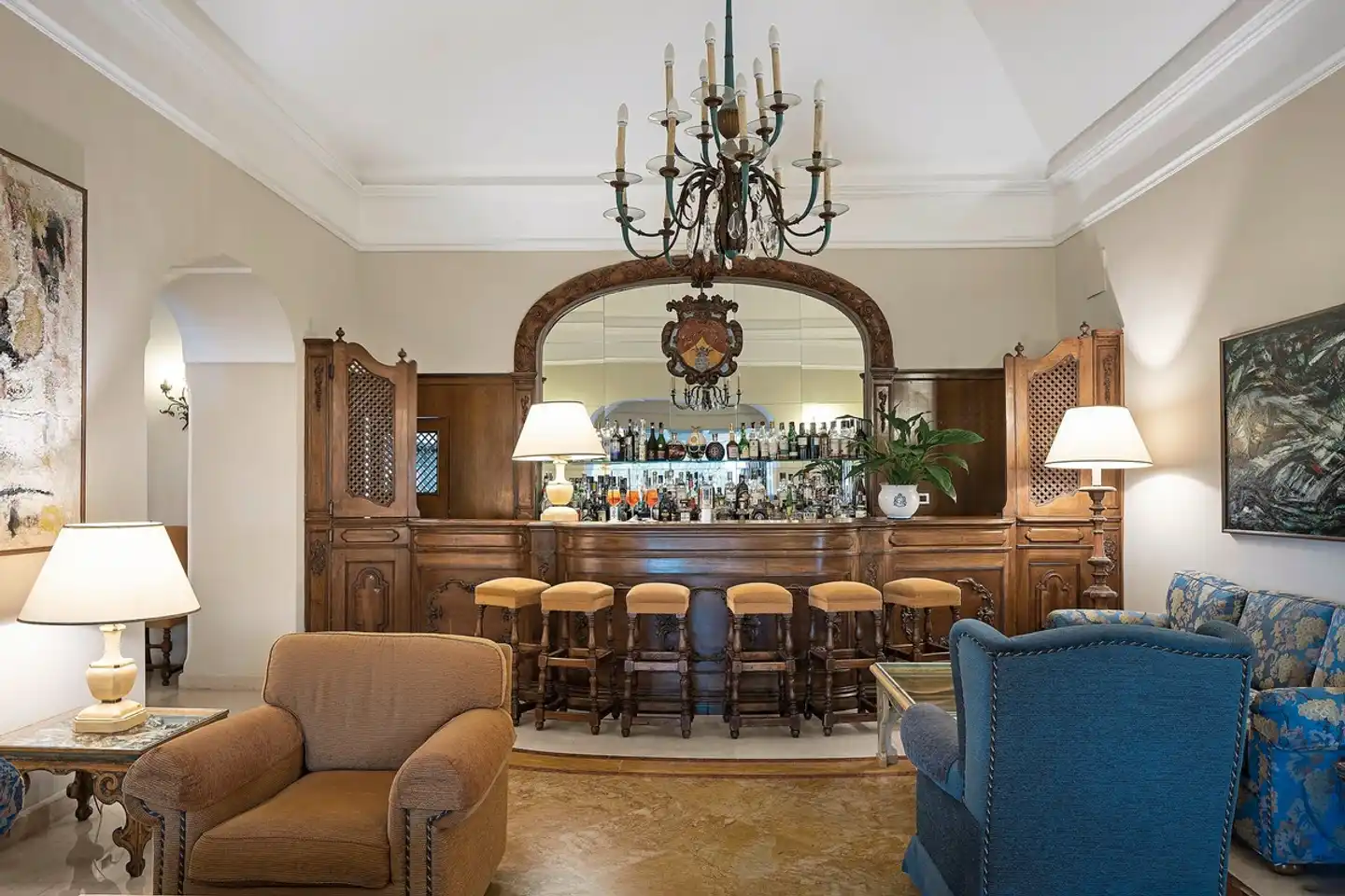 Excelsior Belvedere Hotel & Spa Bar