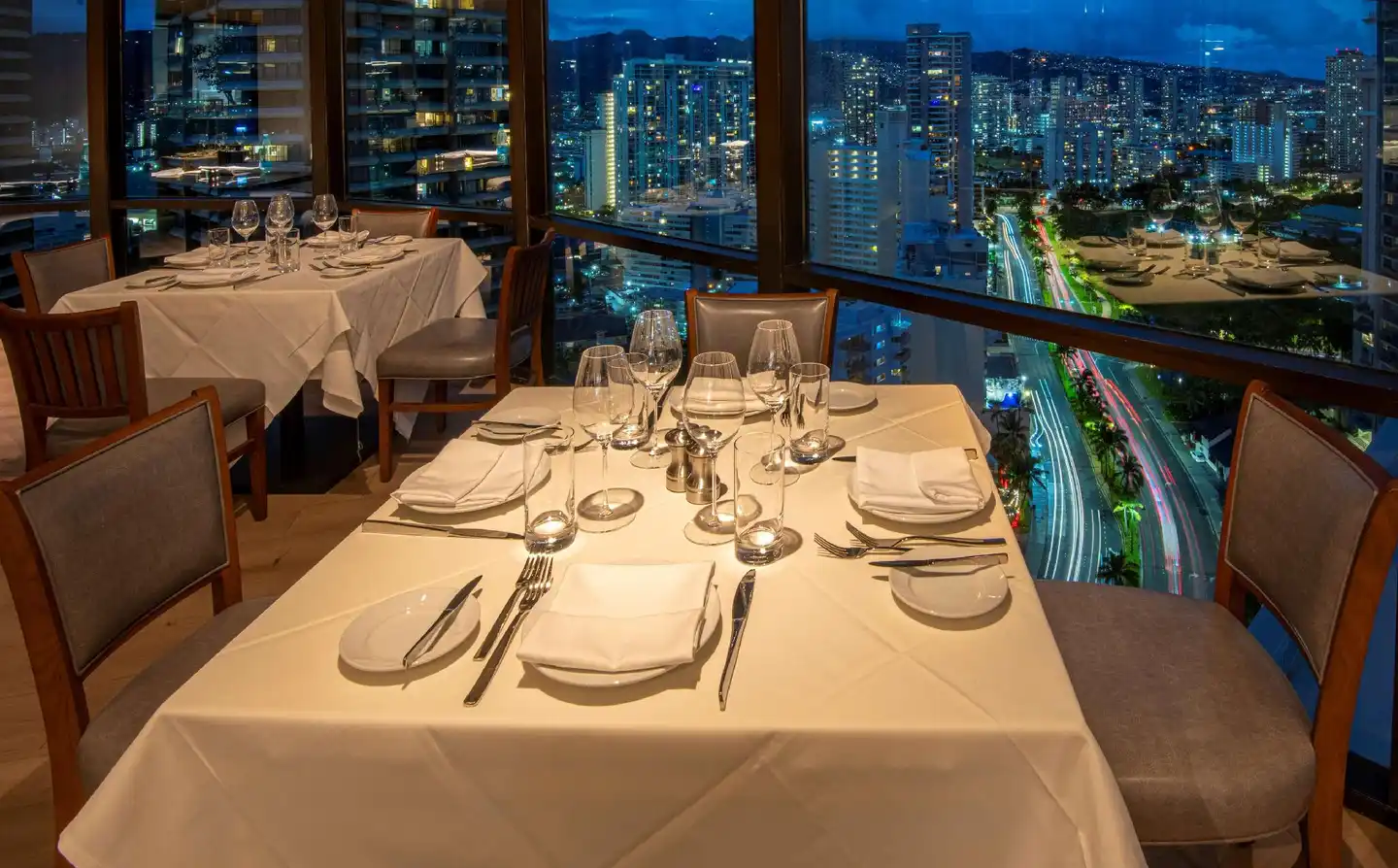 Ilikai Hotel & Luxury Suites Restaurant