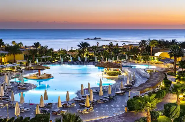 Three Corners Fayrouz Plaza Beach Resort Pool