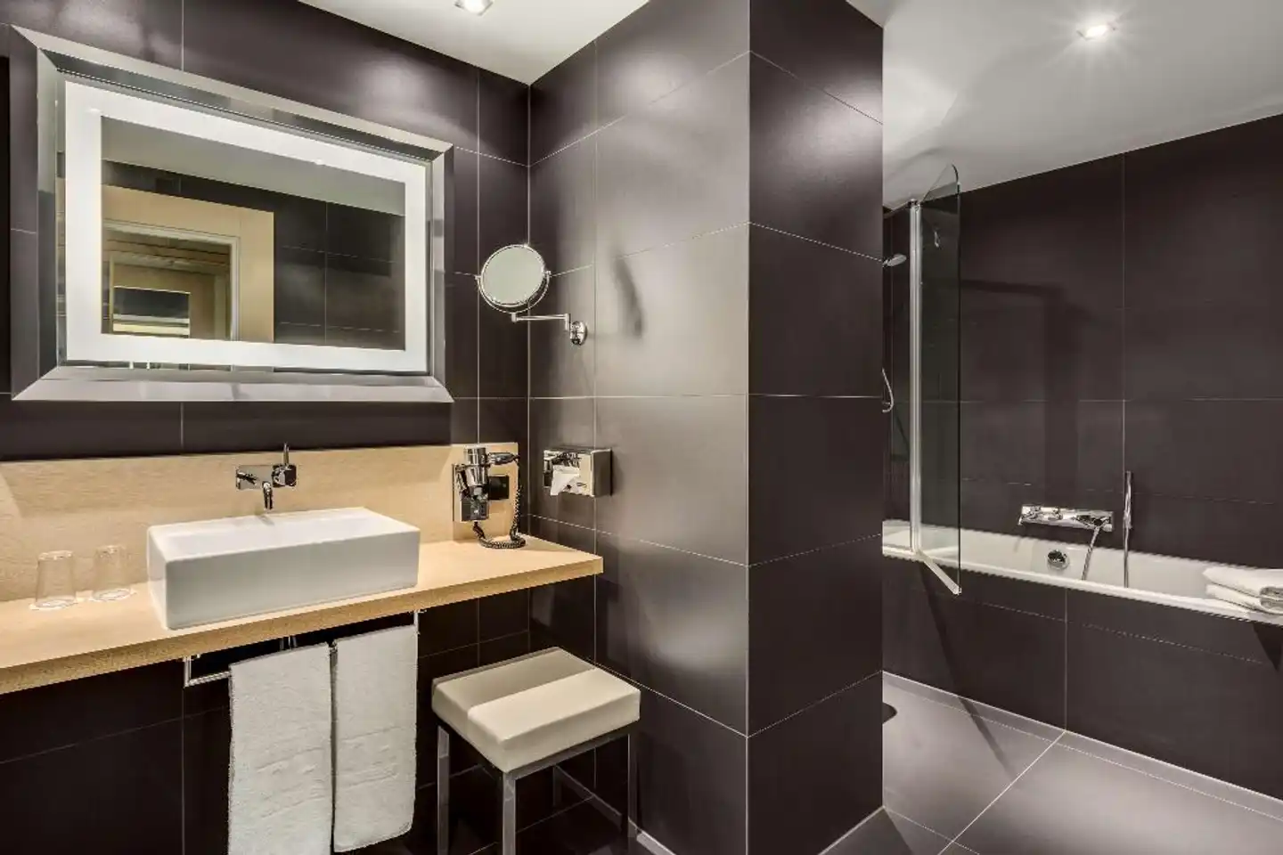 NH Groningen Badezimmer