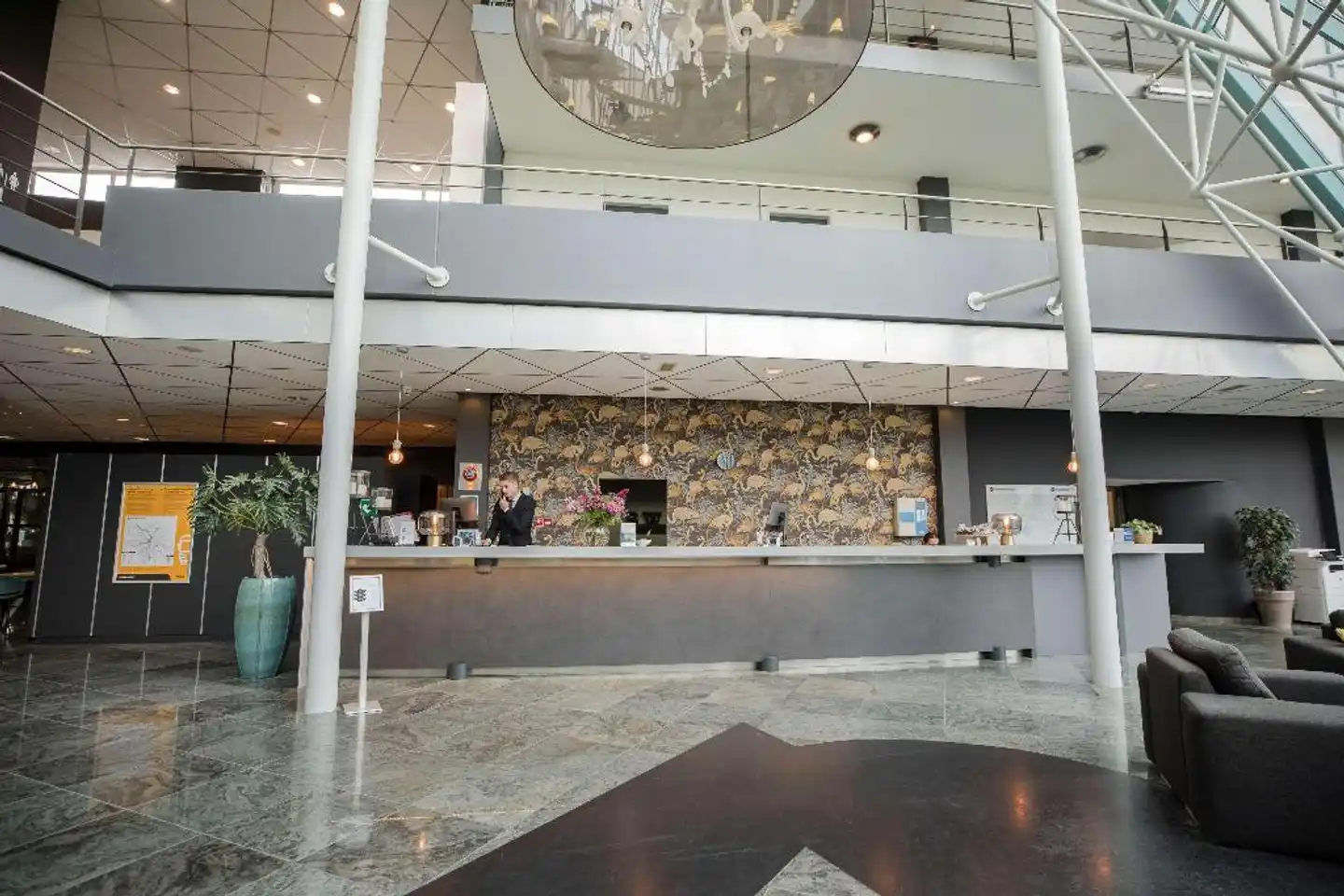 Flonk Hotel Groningen Zuid Bar