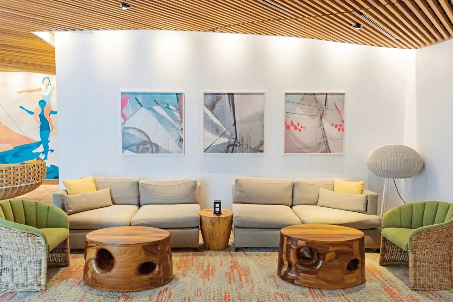 Hyatt Centric Waikiki Beach Lobby