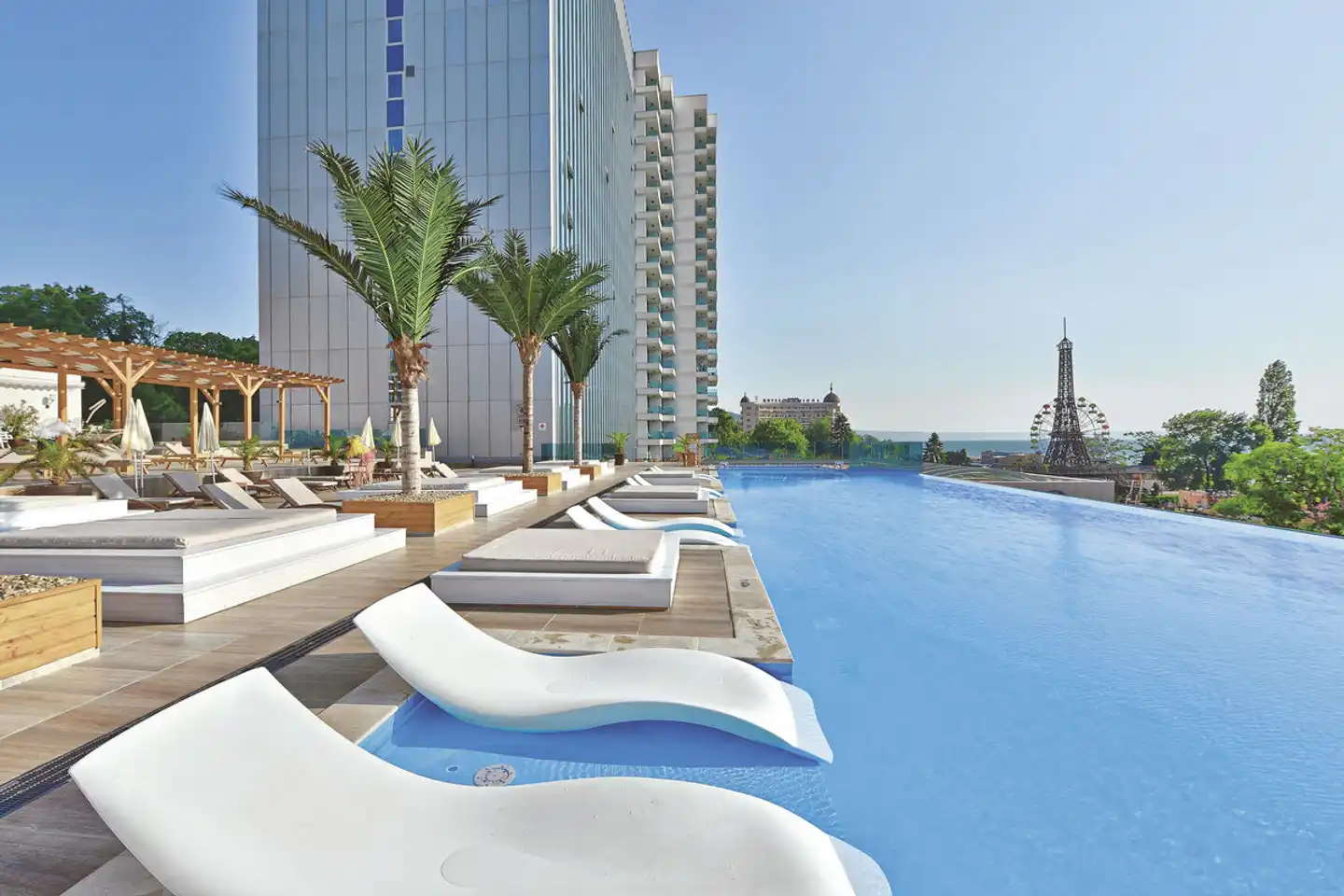 International Hotel Casino & Tower Suites Pool
