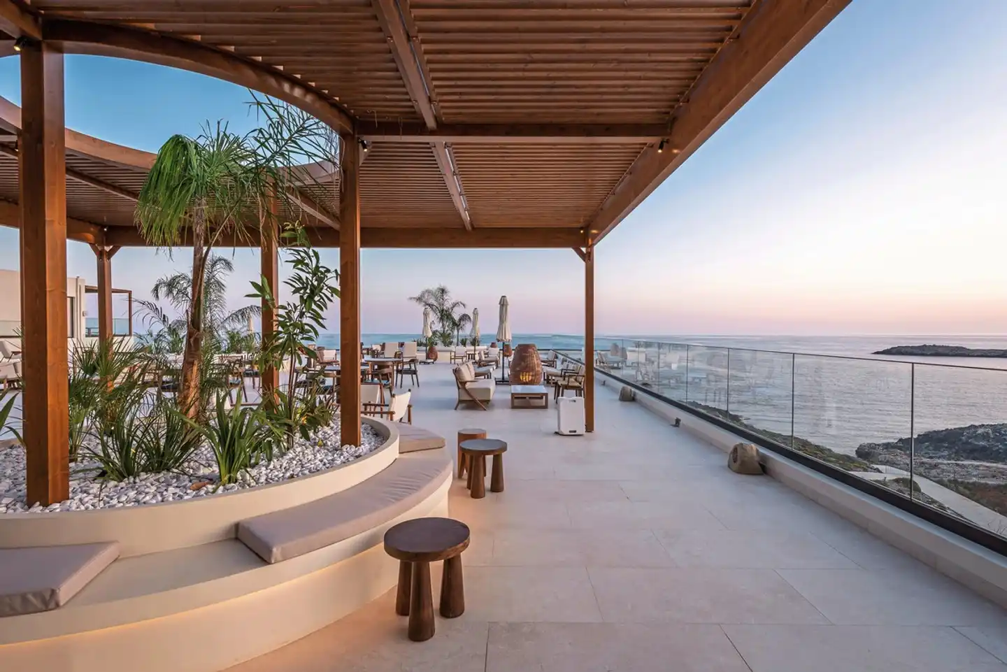 Isla Brown Chania Resort, Curio Collection by Hilton Terrasse