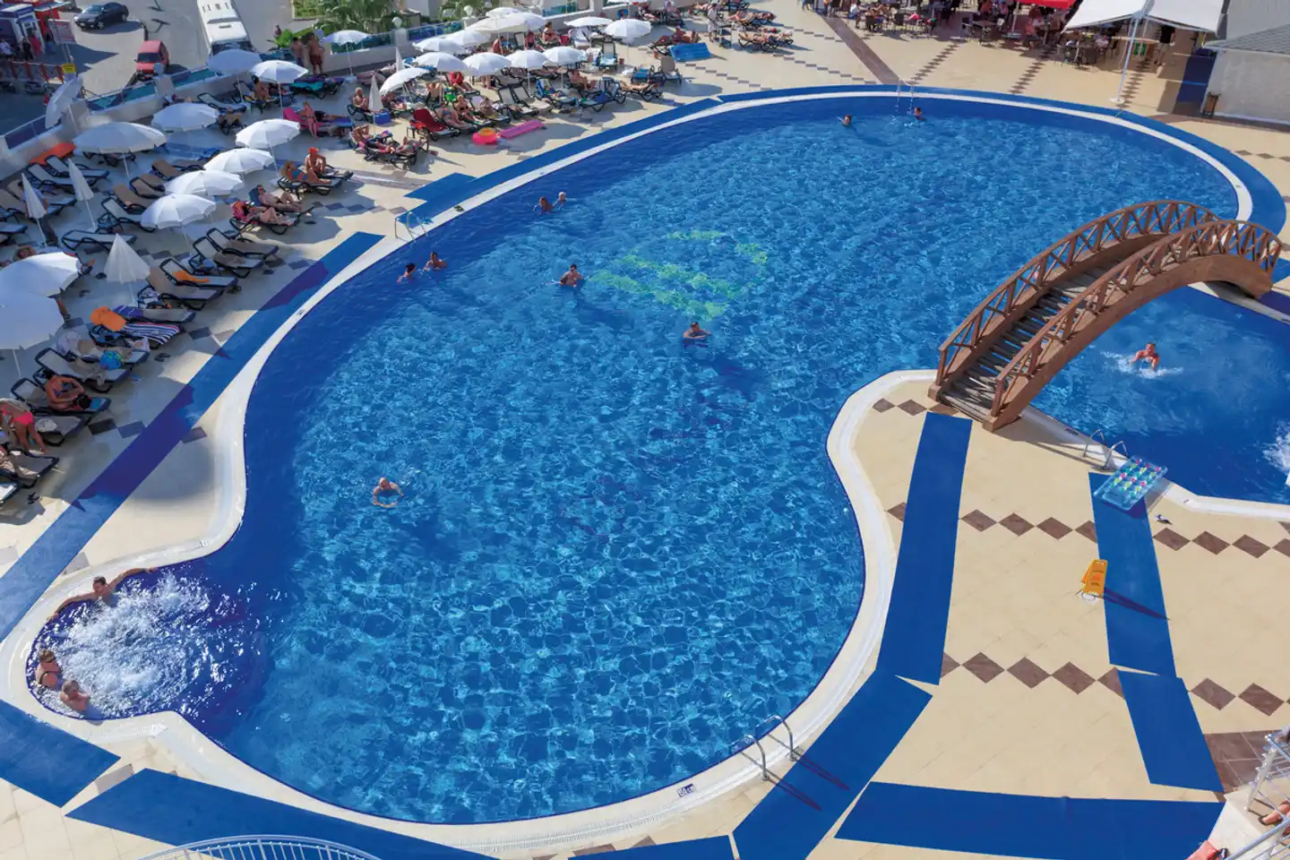 Diamond Hill Resort Pool