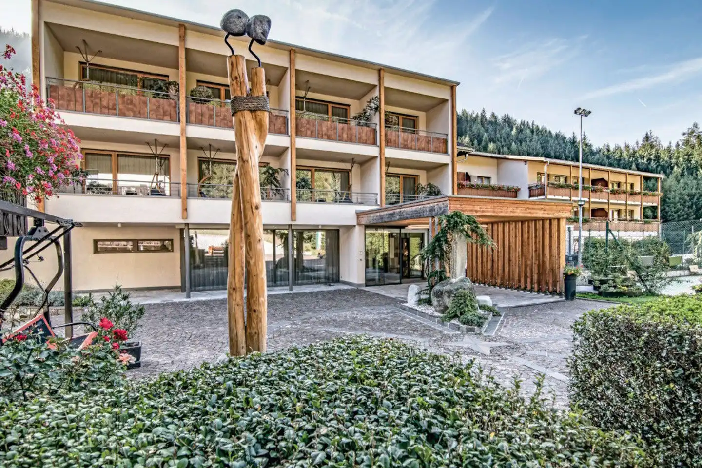 Sporthotel Zoll Aussenansicht