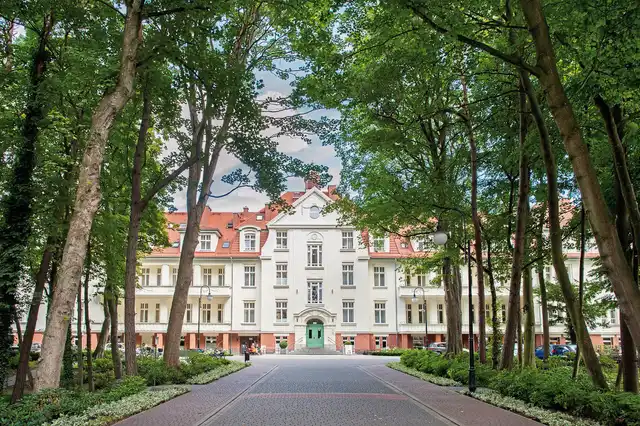 Cesarskie Ogrody Aussenansicht